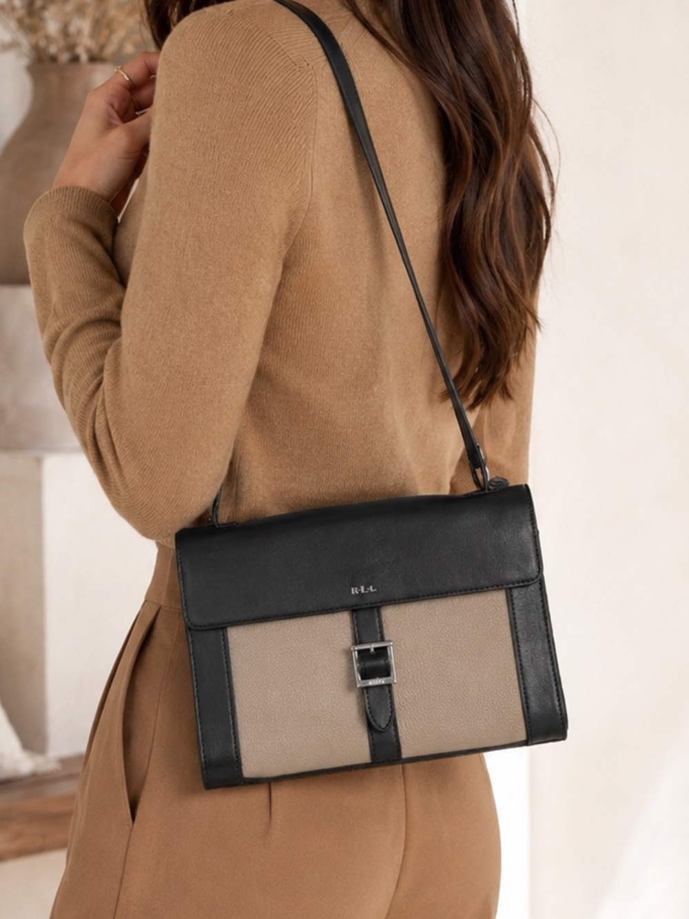Lauren Ralph Lauren Black & Beige Pebbled Colorblock Leather Crossbody Bag EUC